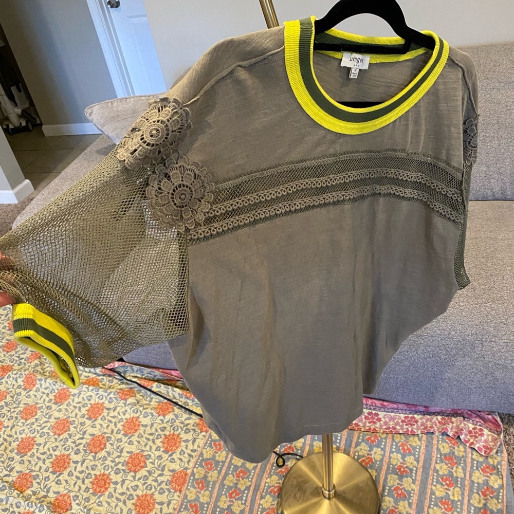 Umgee T Shirt Top